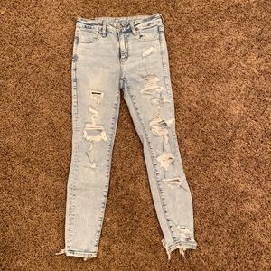 American Eagle light wash skinny jeans